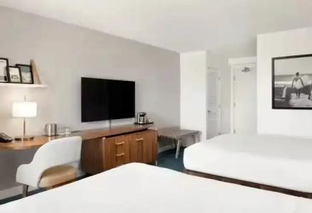 Hilton Los Angeles - 21