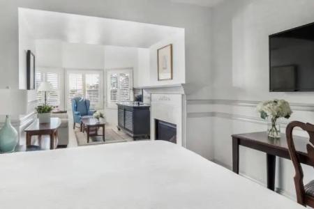 Blue Lantern Inn, A Four Sisters Inn - 4