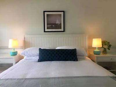 Blue Lantern Inn, A Four Sisters Inn - 11