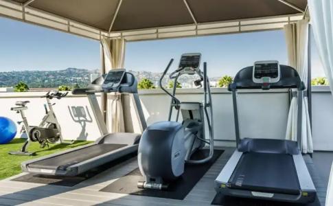 Luxe Rodeo Drive - 16