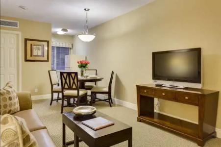 Sun Harbour Boutique - 3