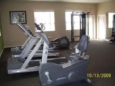 Legacy Suites Extended Stay - 8