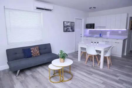 Courtyard Miami - 47