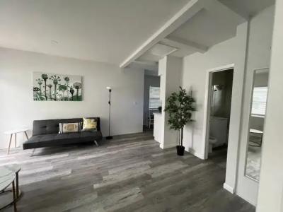 Courtyard Miami - 12