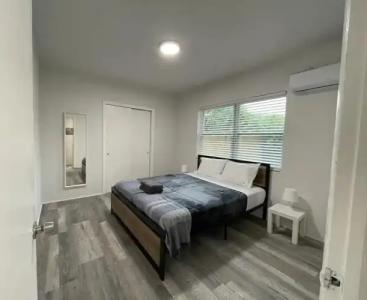 Courtyard Miami - 24