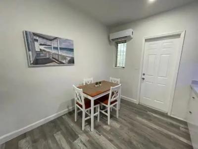 Courtyard Miami - 26