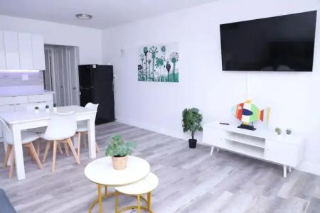 Courtyard Miami - 48