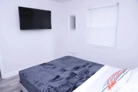 Courtyard Miami - 43