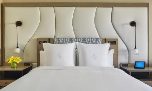 Four Seasons Resort Maui at - 3