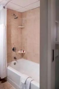 Irvine Marriott - 54