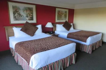 Atrium Orange County - 20