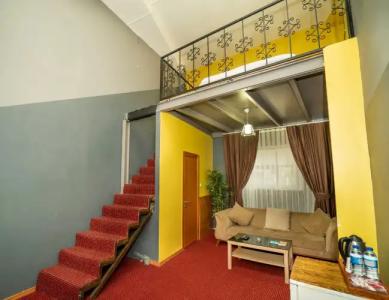 216 Hill Suites - 18