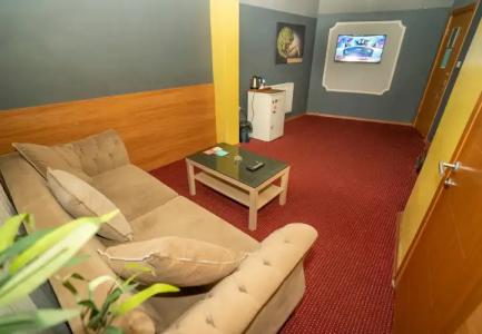 216 Hill Suites - 16