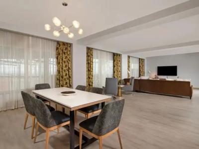 Hyatt Regency Orange County - 71