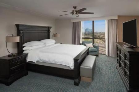 Sheraton Dallas by the Galleria - 56