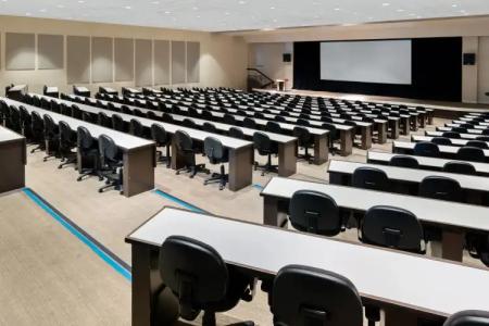 Renaissance Dallas North - 9