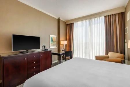 Renaissance Dallas North - 4