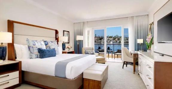 Balboa Bay Resort - 4