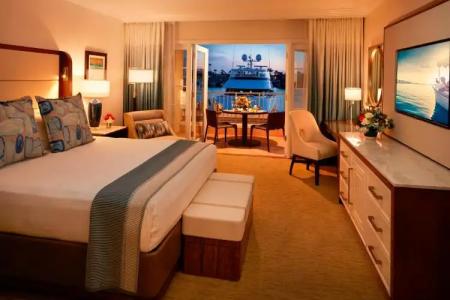 Balboa Bay Resort - 34