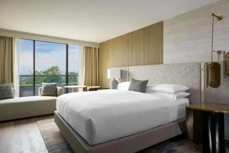 VEA Newport Beach, a Marriott Resort & Spa - 96