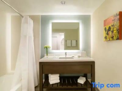 Hyatt Regency Newport Beach - 44