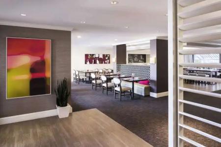 Hyatt Regency Newport Beach - 12