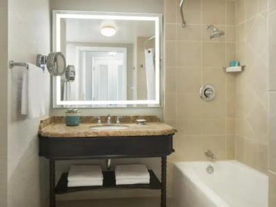 Hyatt Regency Huntington Beach Resort and Spa - 35