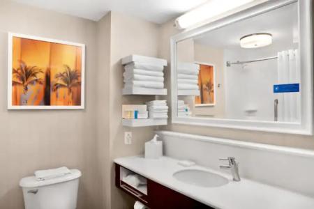 Hampton Inn Hallandale Beach-Aventura - 11