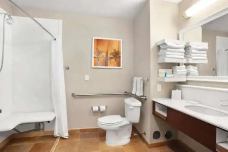 Hampton Inn Hallandale Beach-Aventura - 26