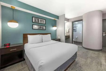 Sleep Inn Miami Airport - 27