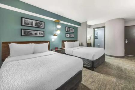 Sleep Inn Miami Airport - 28