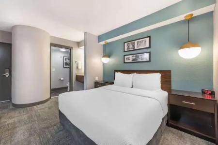 Sleep Inn Miami Airport - 63