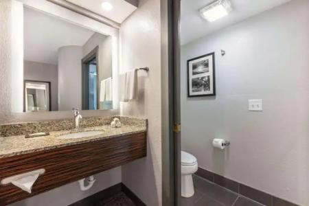 Sleep Inn Miami Airport - 37