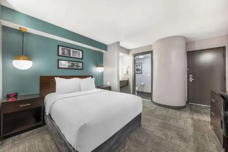 Sleep Inn Miami Airport - 67