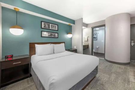 Sleep Inn Miami Airport - 66