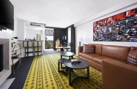 Montrose at Beverly Hills - 34