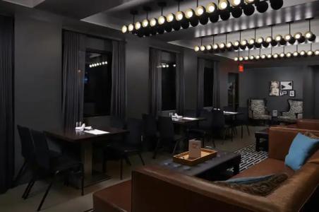 Montrose at Beverly Hills - 11