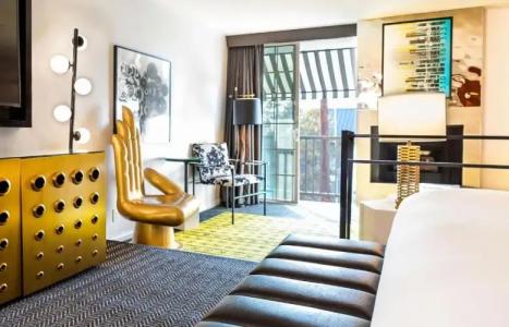 Montrose at Beverly Hills - 17