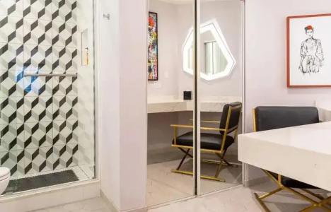 Montrose at Beverly Hills - 35