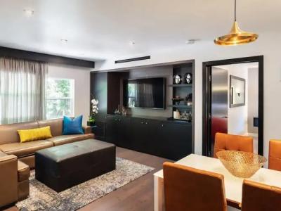 Sunset Marquis - 130