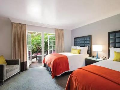 Sunset Marquis - 112