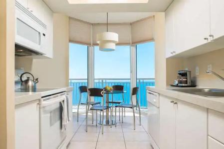 DoubleTree Resort & Spa by Hilton Ocean Point - North Miami Beach - 23