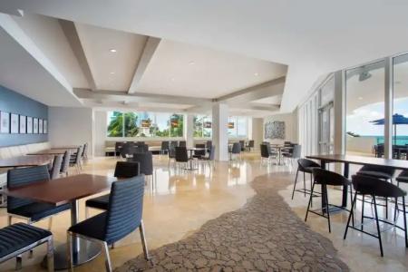 DoubleTree Resort & Spa by Hilton Ocean Point - North Miami Beach - 25