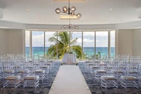 DoubleTree Resort & Spa by Hilton Ocean Point - North Miami Beach - 18