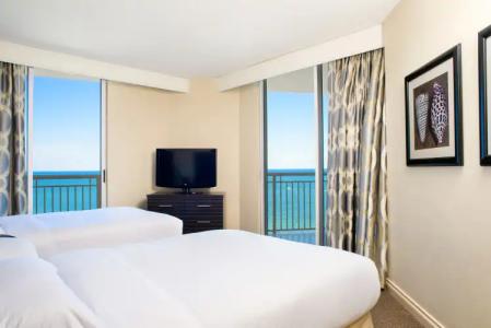 DoubleTree Resort & Spa by Hilton Ocean Point - North Miami Beach - 1