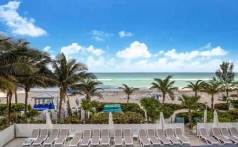 Marenas Resort 2005 - 24