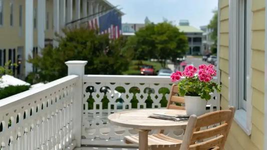 The Beach Club on Madison Avenue - 39