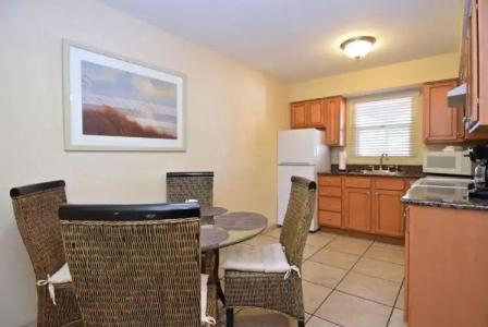 A Beach Retreat - 221