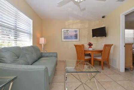 A Beach Retreat - 14