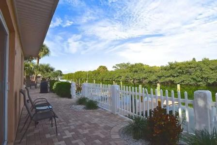 A Beach Retreat - 49